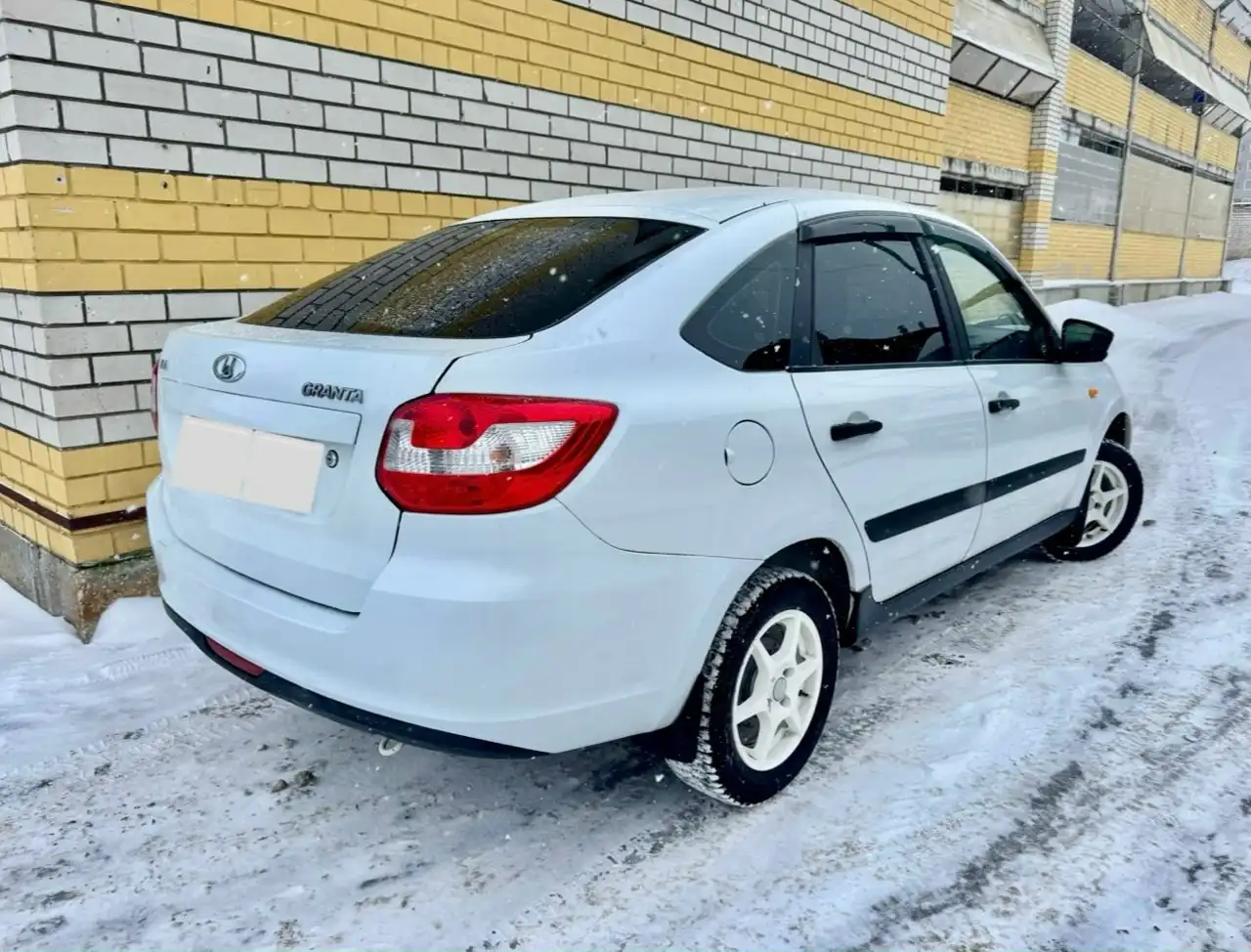 Продажа LADA GRANTA лифтбек 2016 года