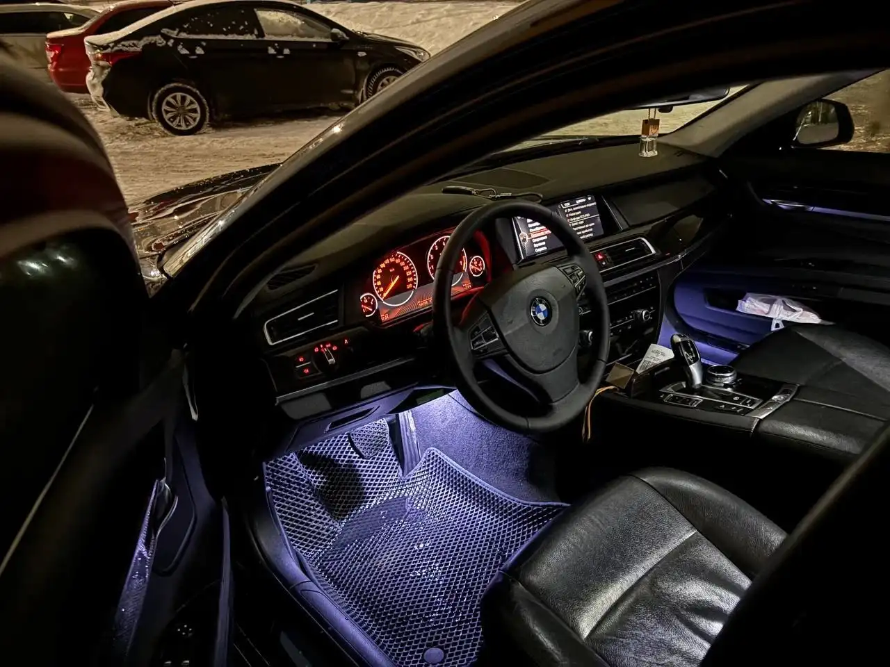 BMW X5 2014 года выпуска с богатой комплектацией