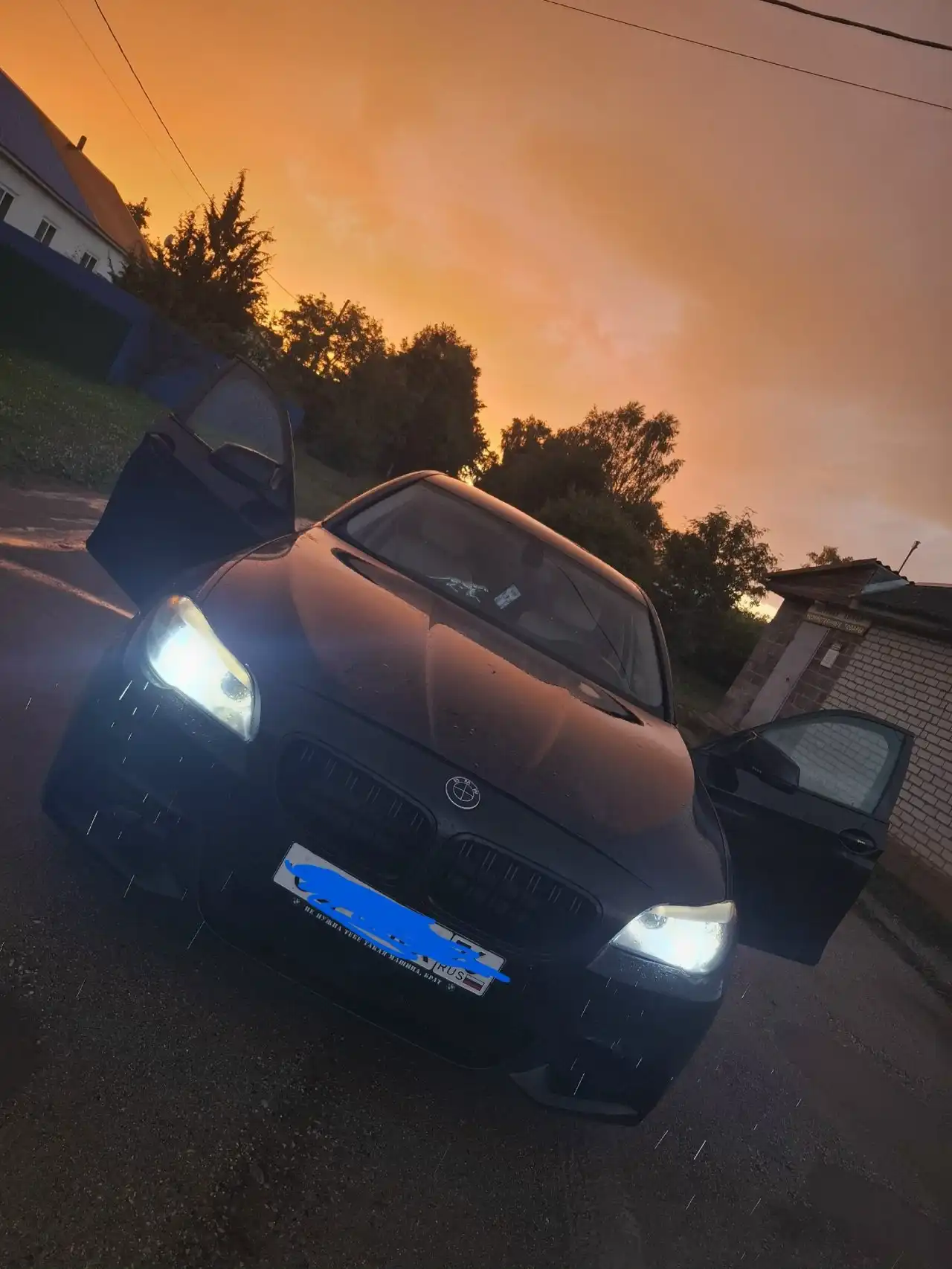 BMW 5 серия F10 2012 года в отличном состоянии