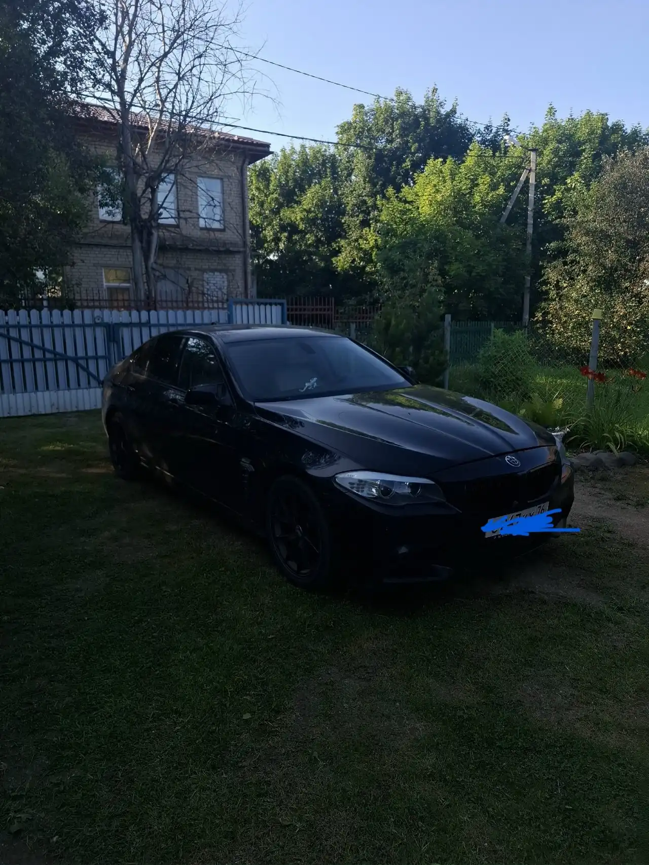 BMW 5 серия F10 2012 года в отличном состоянии