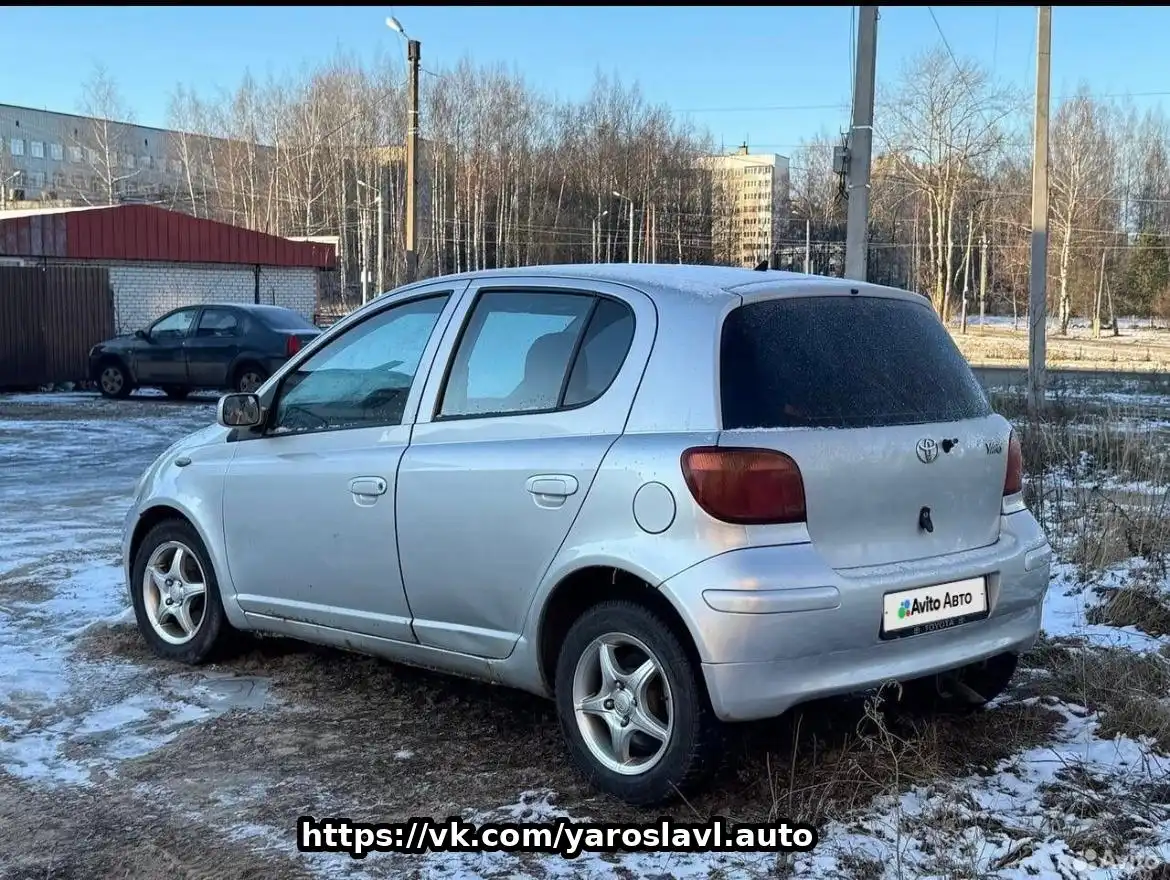 Toyota Yaris 2003 1.3 с ремонтом двигателя