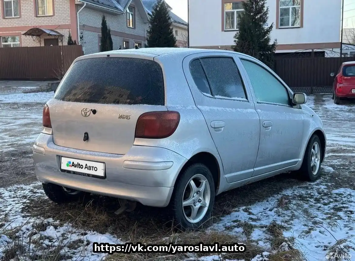 Toyota Yaris 2003 1.3 с ремонтом двигателя