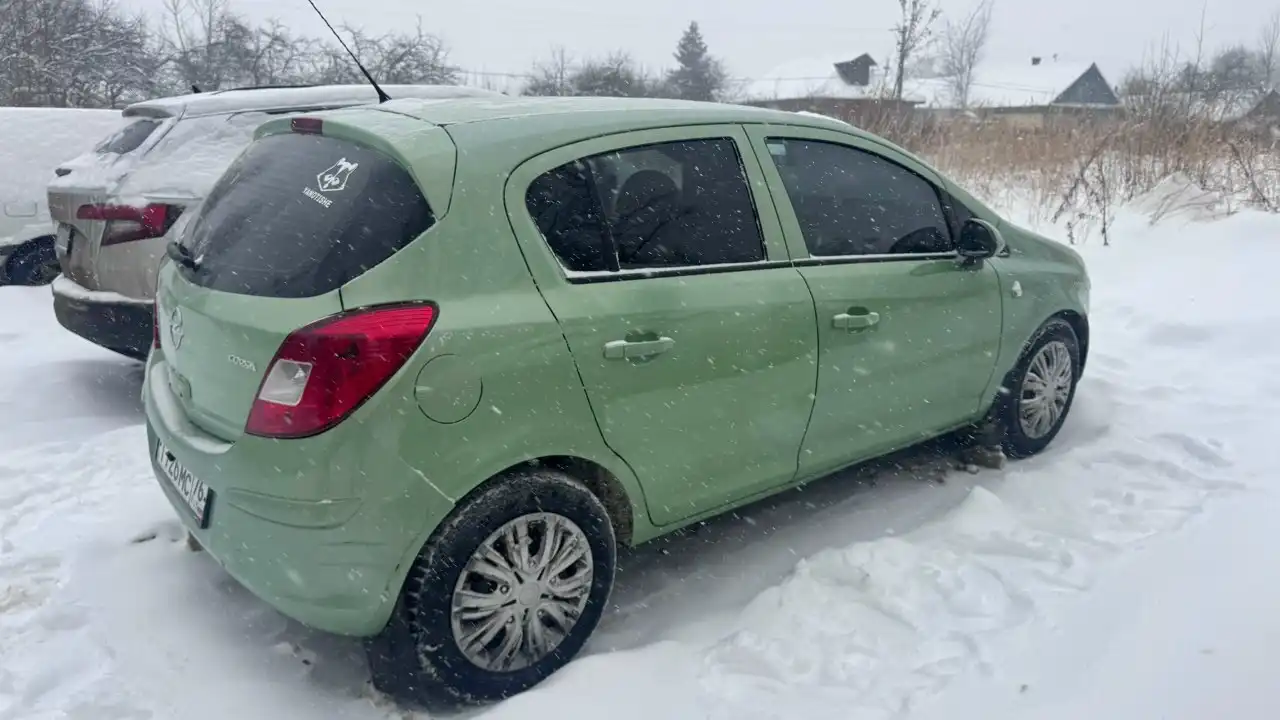 Opel Corsa 1.2 2008 года в Ярославле