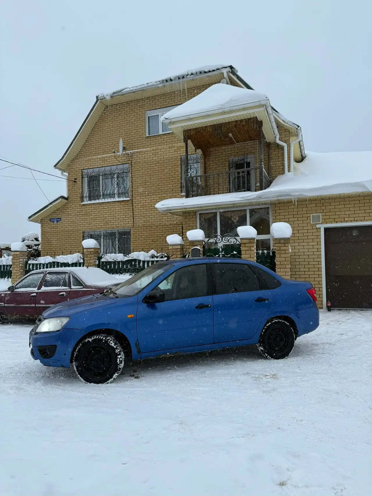 Продажа Лада Гранта 2016 года выпуска - Легковые автомобили (Авто) в Ярославль