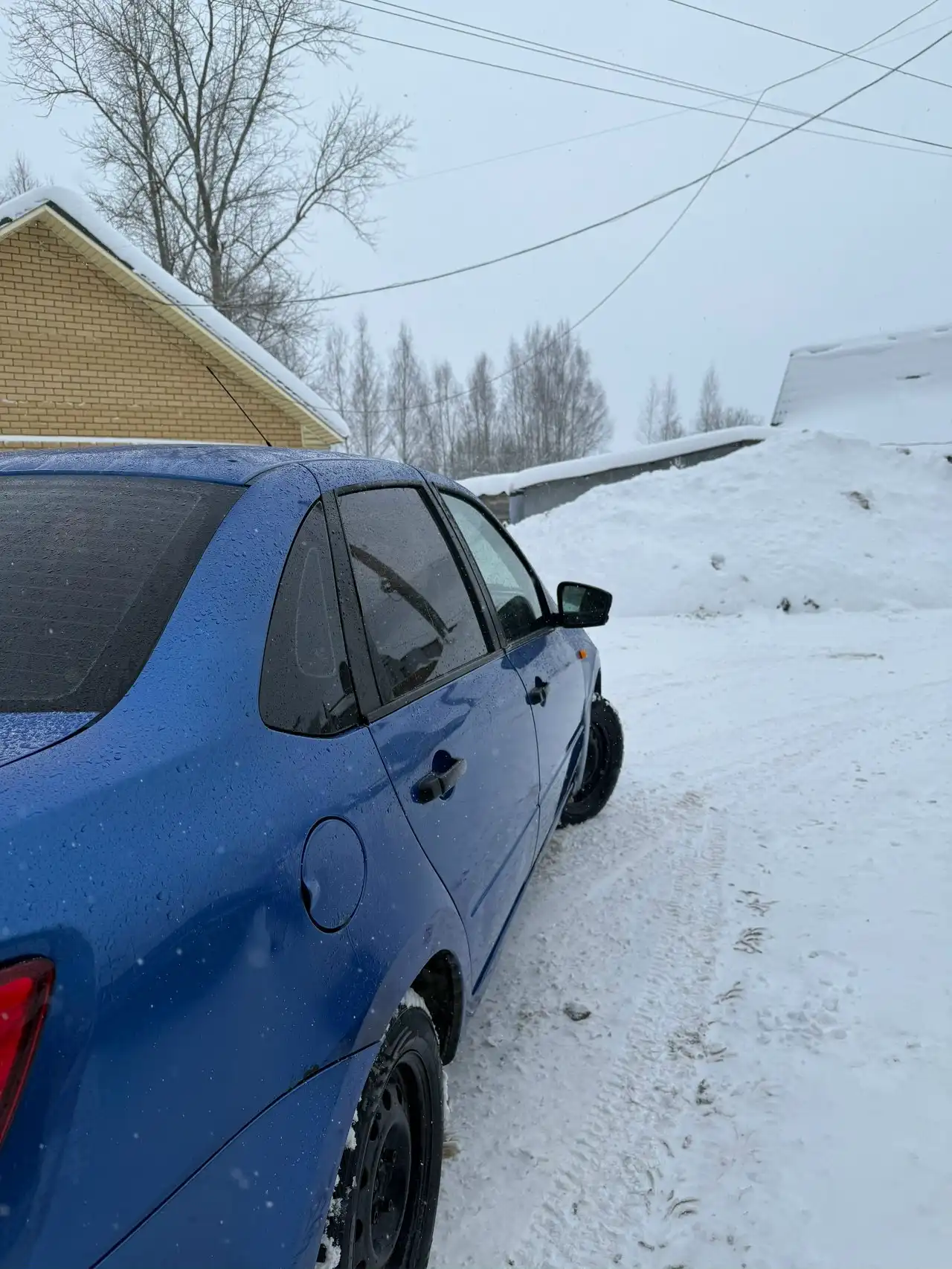 Продажа Лада Гранта 2016 года выпуска - Легковые автомобили (Авто) в Ярославль