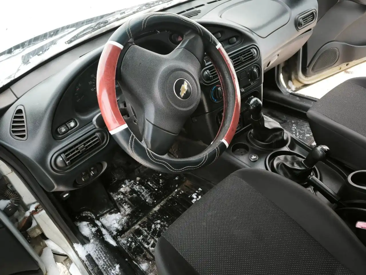 Продам Chevrolet Niva 2015 года - Внедорожники (Авто) в Кострома