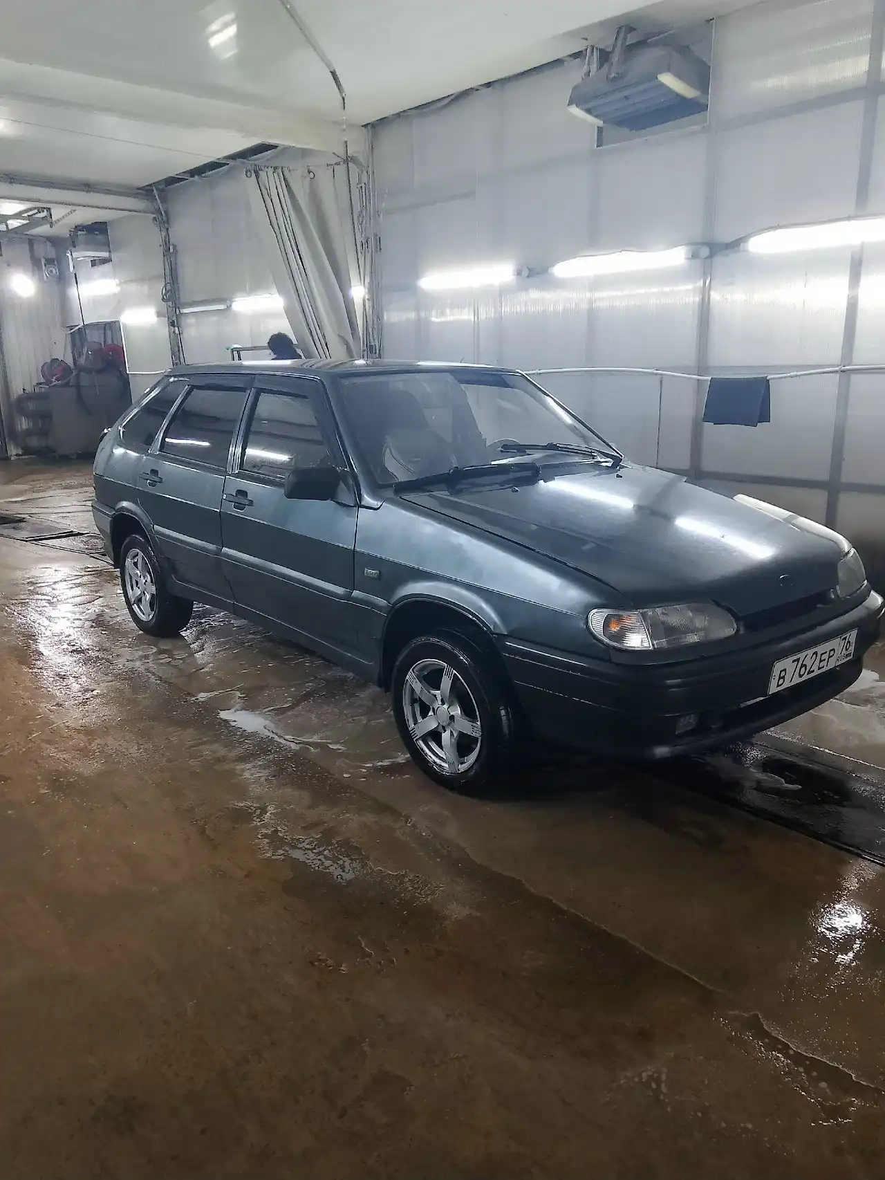 Продажа автомобиля 2006 года выпуска с зимней и летней резиной - Авто в Ярославль