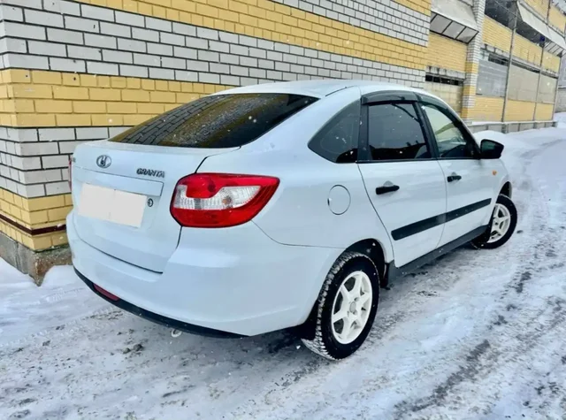 Продается LADA GRANTA лифтбек 2016 года - Авто в Владимир