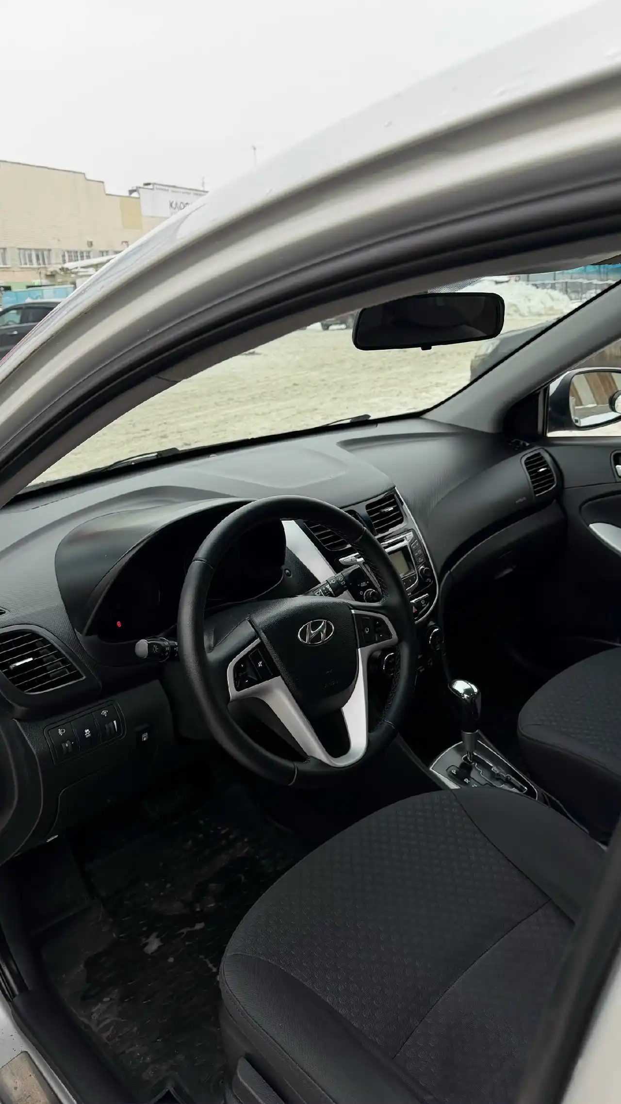 Hyundai Solaris 2012 года с автоматом - Легковые автомобили (Авто) в Ярославль