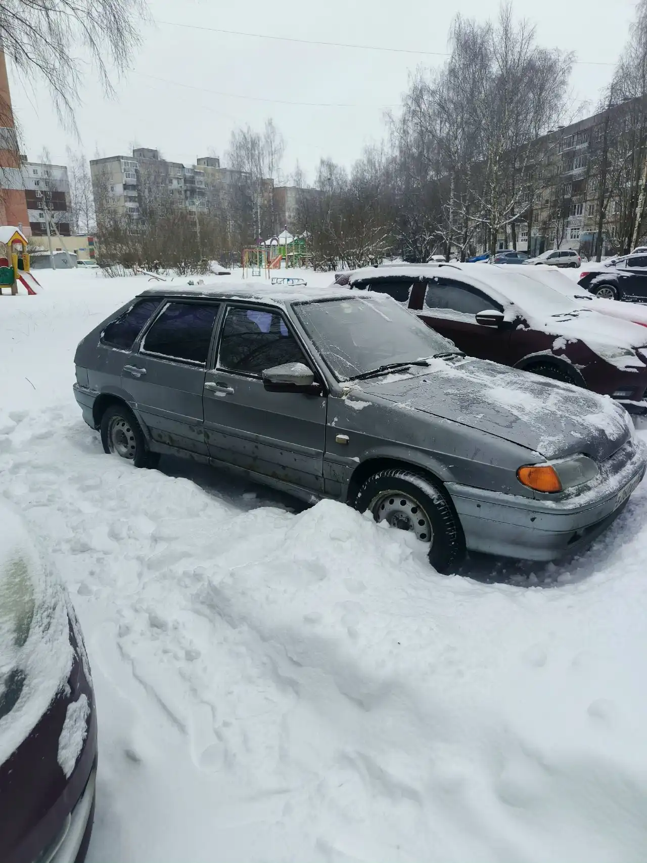Продажа автомобиля с новым сцеплением и зимней резиной - Авто в Ярославль