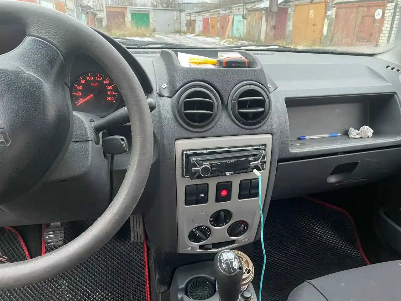 Продажа Renault Logan 1.4 2008 года - Легковые автомобили (Авто) в Ярославль