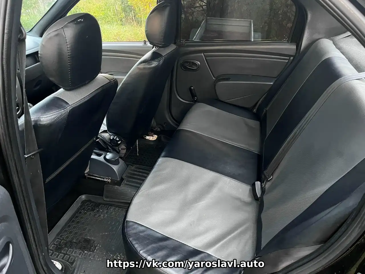 Продается автомобиль Renault Logan 2012 года - Авто в Тутаев