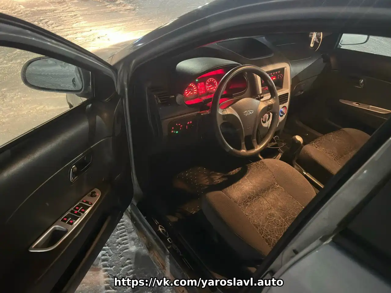 Продажа автомобиля Chery Very 2011 года - Авто в Ярославль