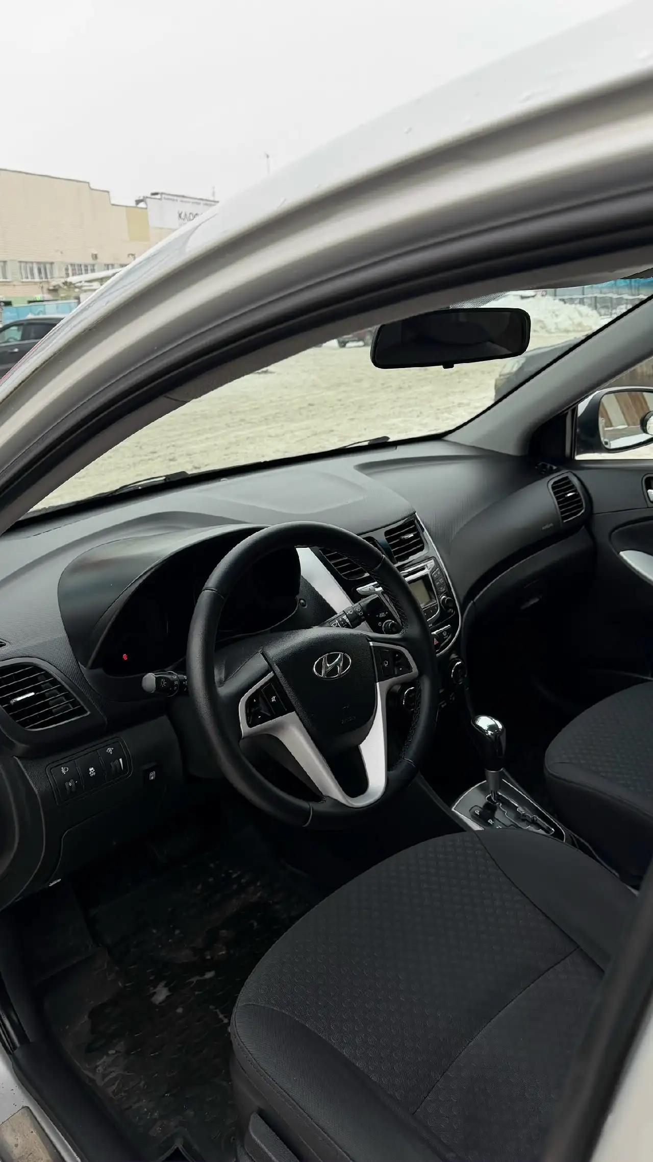 Hyundai Solaris 2012 года с автоматом - Легковые автомобили (Авто) в Ярославль