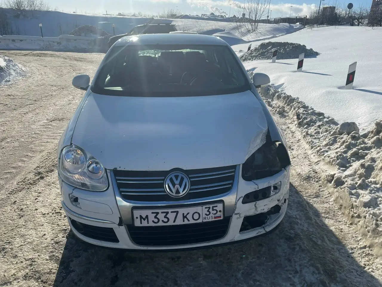 Volkswagen Jetta V 2010 года - Авто в Ярославль