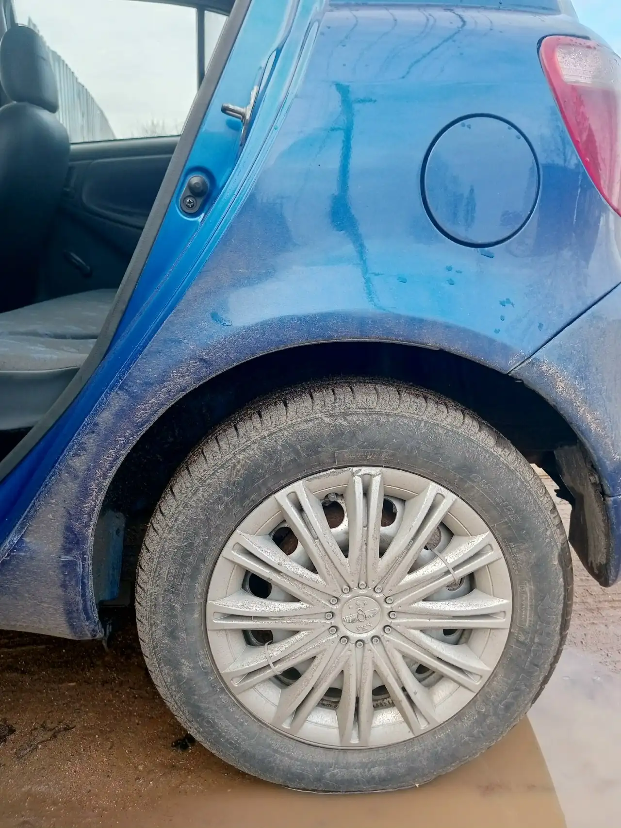 Продам Тойоту Ярис 2001 года - Легковые автомобили (Авто) в Ярославль