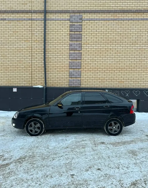 Продам Lada Priora Хетчбэк 2012 года - Авто в Ярославль