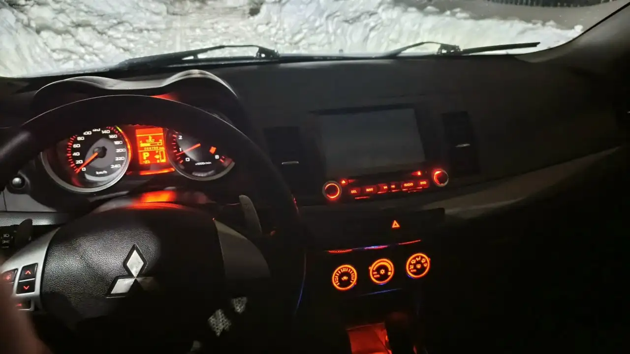 Продажа Mitsubishi Lancer 2.0 вариатор 2007 года - Легковые автомобили (Авто) в Ярославль