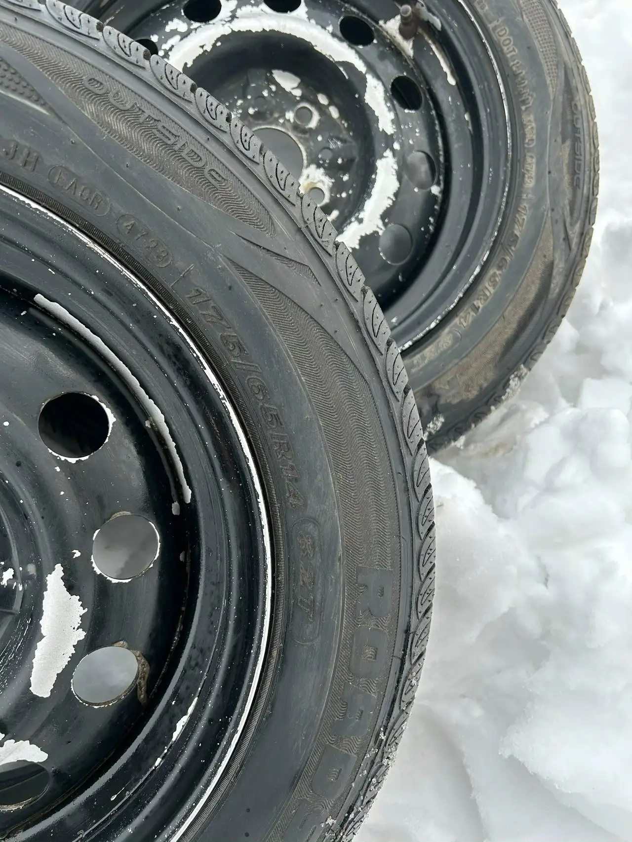 Продажа летних дисков с резиной - Запчасти (Авто) в Ярославль