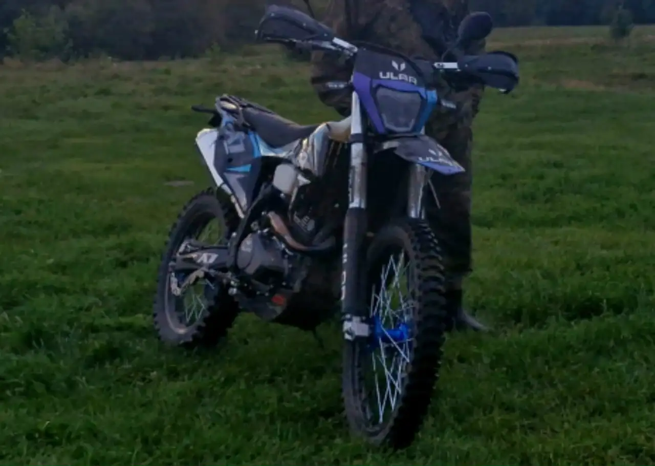 Мотоцикл 175 мотор 300 кубов 4 клапана косая голова - Мотоциклы (Авто) в Шуя