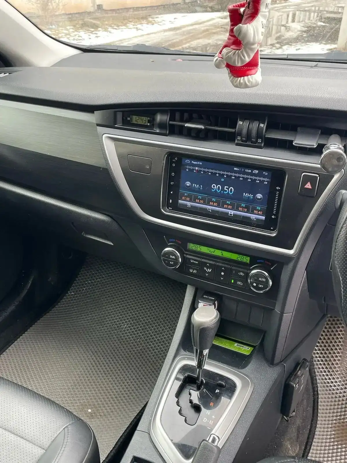 Продажа Toyota Auris 2013 года - Легковые автомобили (Авто) в Ярославль