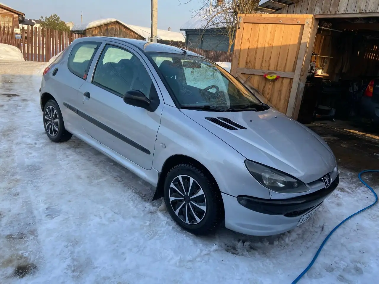 Продажа автомобиля Пежо 206 2001 года - Легковые автомобили (Авто) в Любим