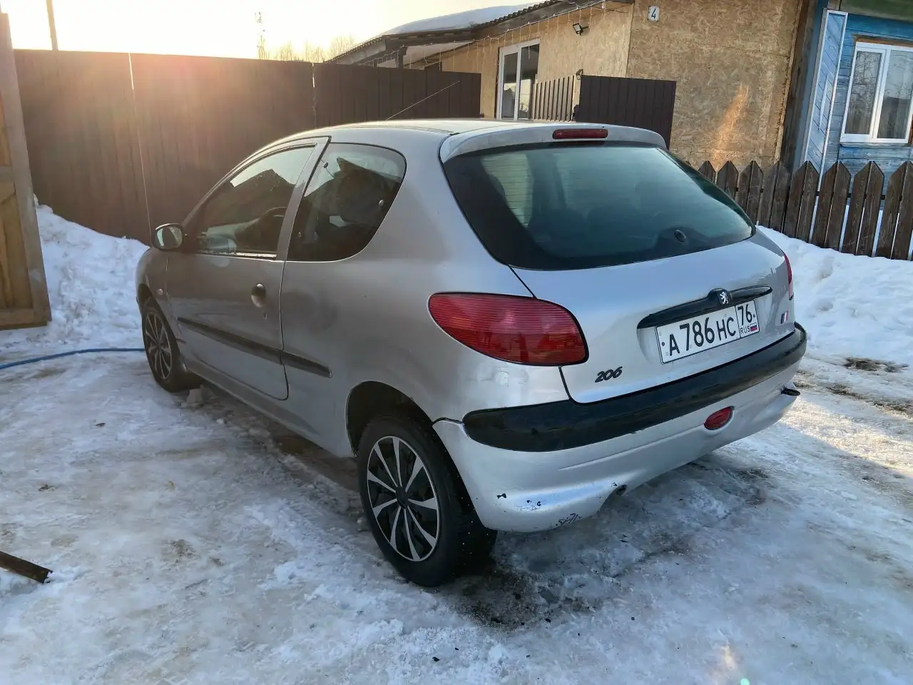 Продажа автомобиля Пежо 206 2001 года - Легковые автомобили (Авто) в Любим