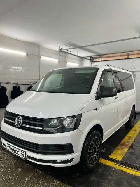 VOLKSWAGEN CARAVELLE 2016 года - Авто в Киров