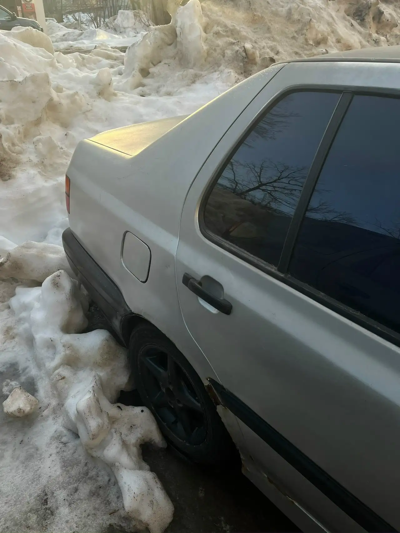 Volkswagen Vento 1995 года в Нерехте - Авто в Нерехта