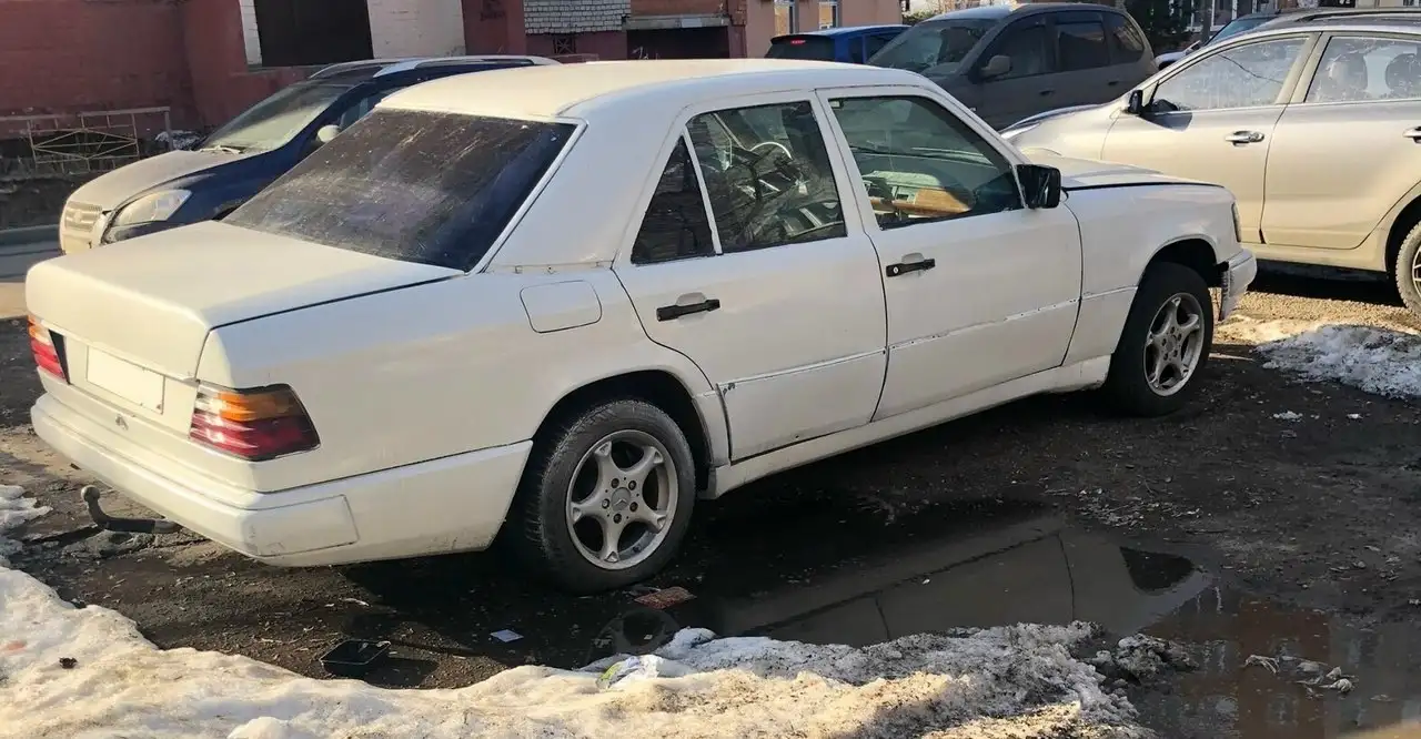 Продажа Mercedes W124 2.3 с проблемой подачи бензина - Легковые автомобили (Авто) в Ярославль