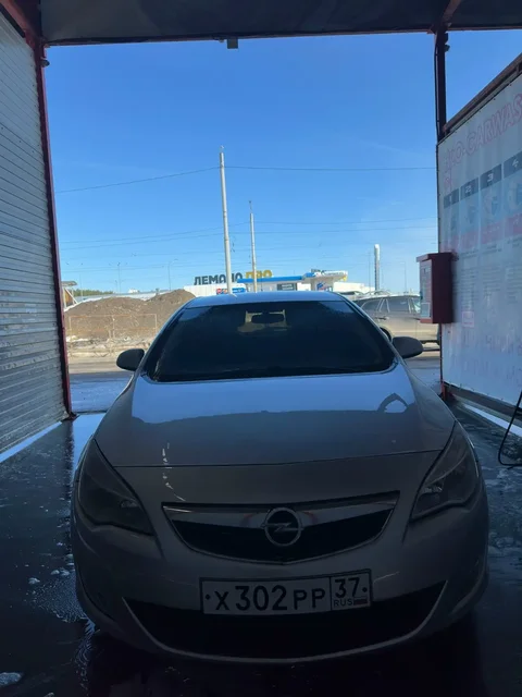 Продажа автомобиля Opel Astra J 2011 года - частное объявление в Кохма