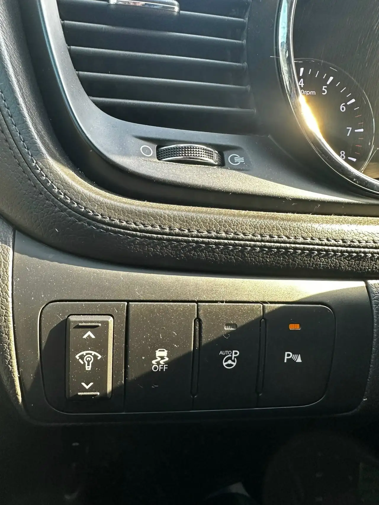 Продажа автомобиля в отличном состоянии с максимальной комплектацией - Авто в Кстово