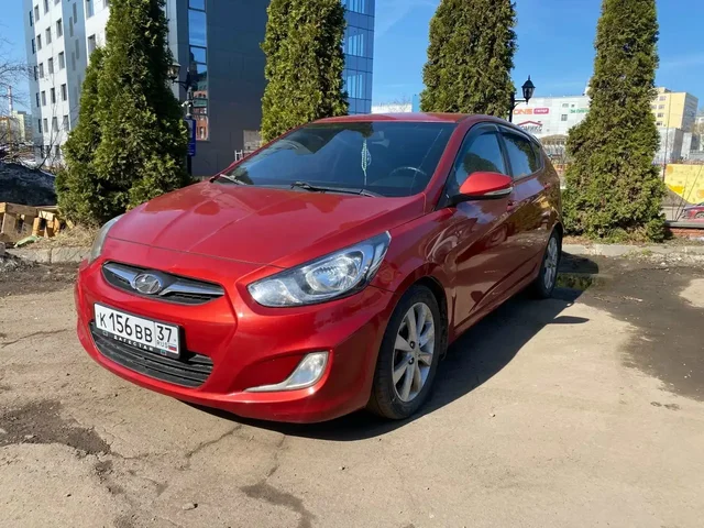 Продам автомобиль Hyundai Solaris хетчбэк 2011 года - Мотоциклы в Ярославль