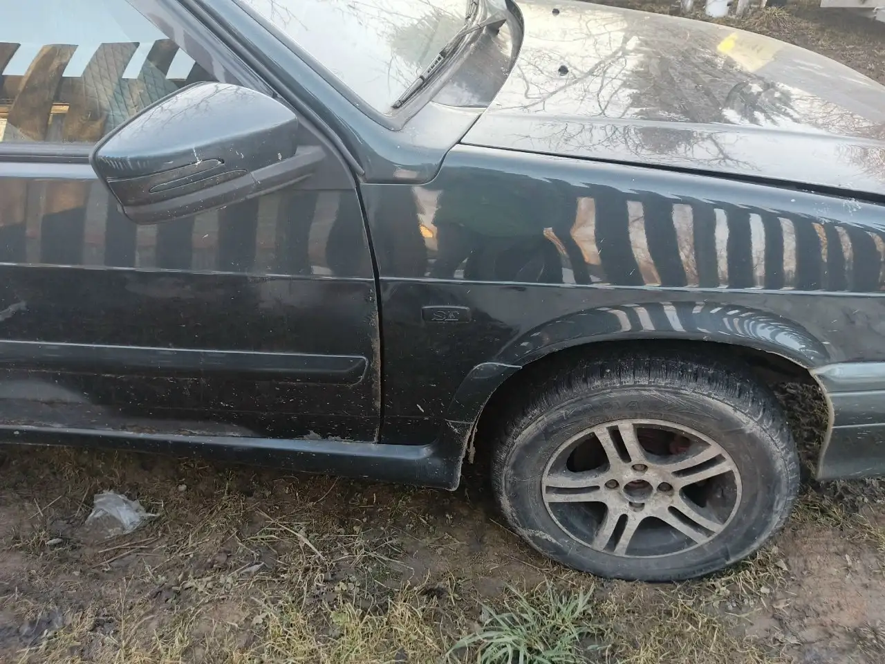 Продам Автомобиль 2013 года с косяками по кузову - Легковые автомобили (Авто) в Ярославль