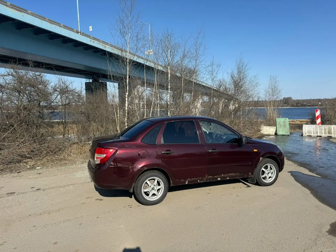 Продажа Лада Гранта 2012 года - Легковые автомобили (Авто) в Ярославль