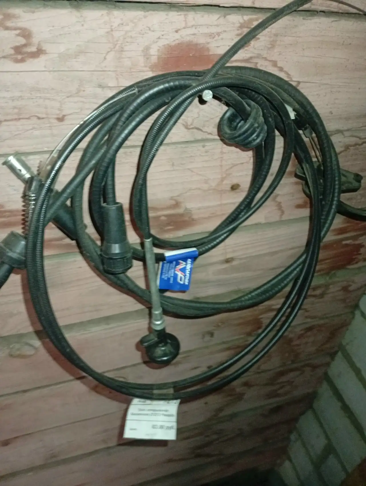 Продажа автозапчастей: ксеноновые блоки, дворники, датчики, прокладки, клапана, магнитола - Автозапчасти (Запчасти) в Углич