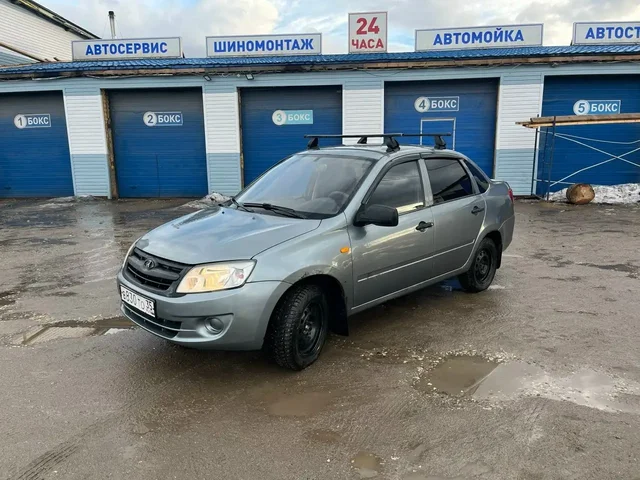 Продам автомобиль 2014 года с фаркопом и багажником - Авто в Харовск