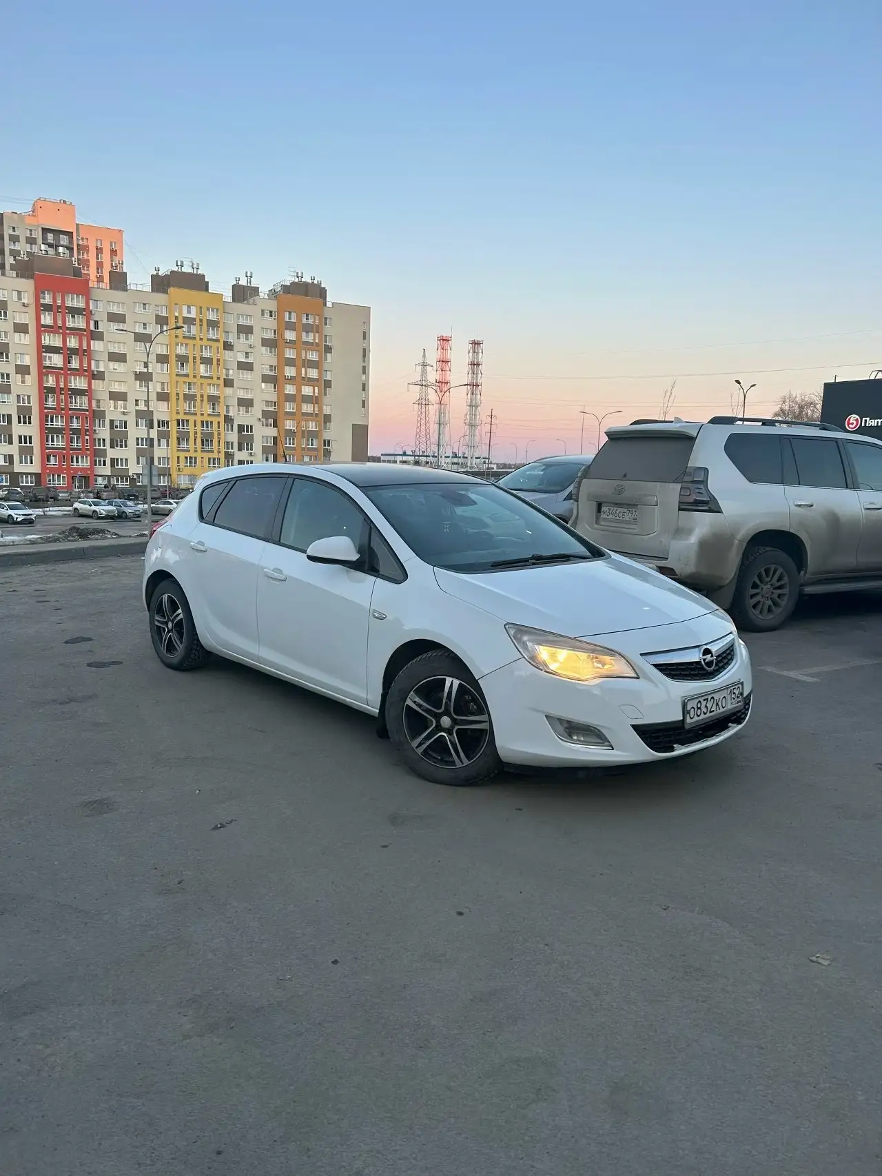 Продажа Opel Astra J 2012 года - Авто в Ярославль