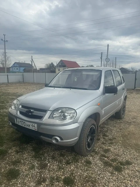 Продам Chevrolet Niva 2009 года - частное объявление в Ярославль