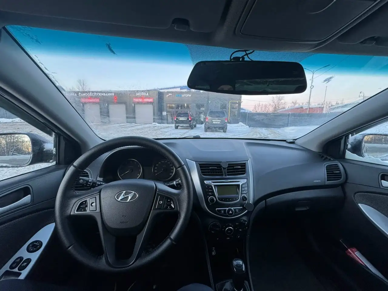 Solaris 1.6 2013 года в отличном состоянии - Легковые автомобили (Авто) в Ярославль