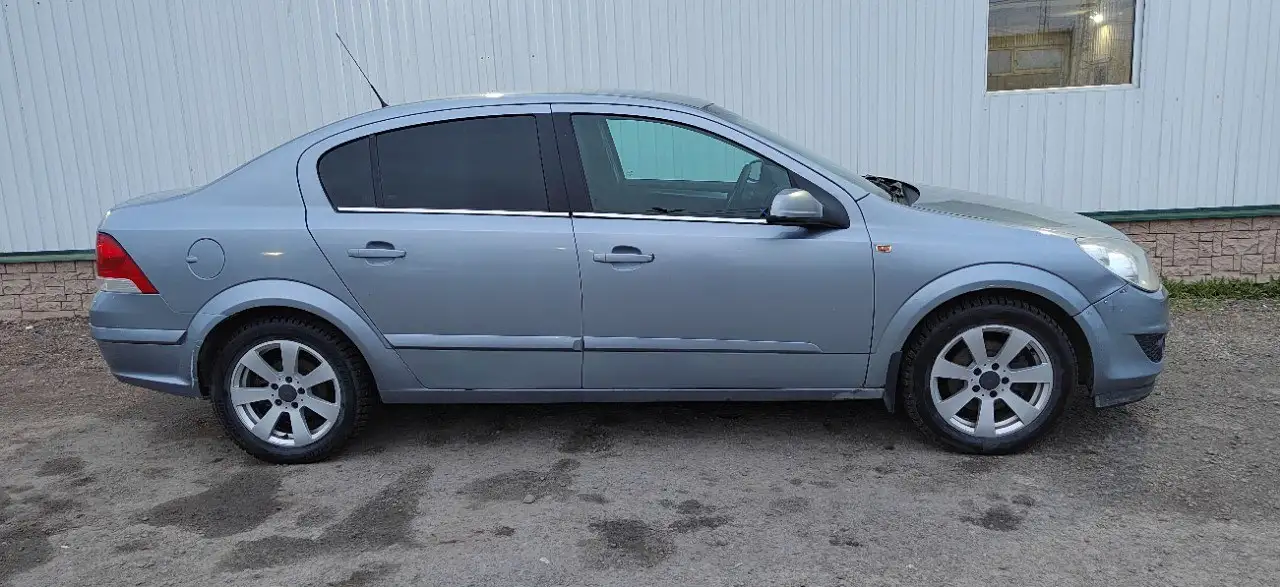 Опель Астра H 2008 - Легковые автомобили (Авто) в Ярославль