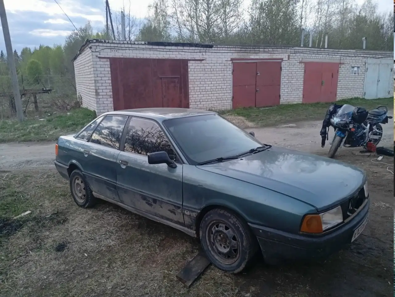 Продажа Audi 80 - Легковые автомобили (Авто) в Неизвестно