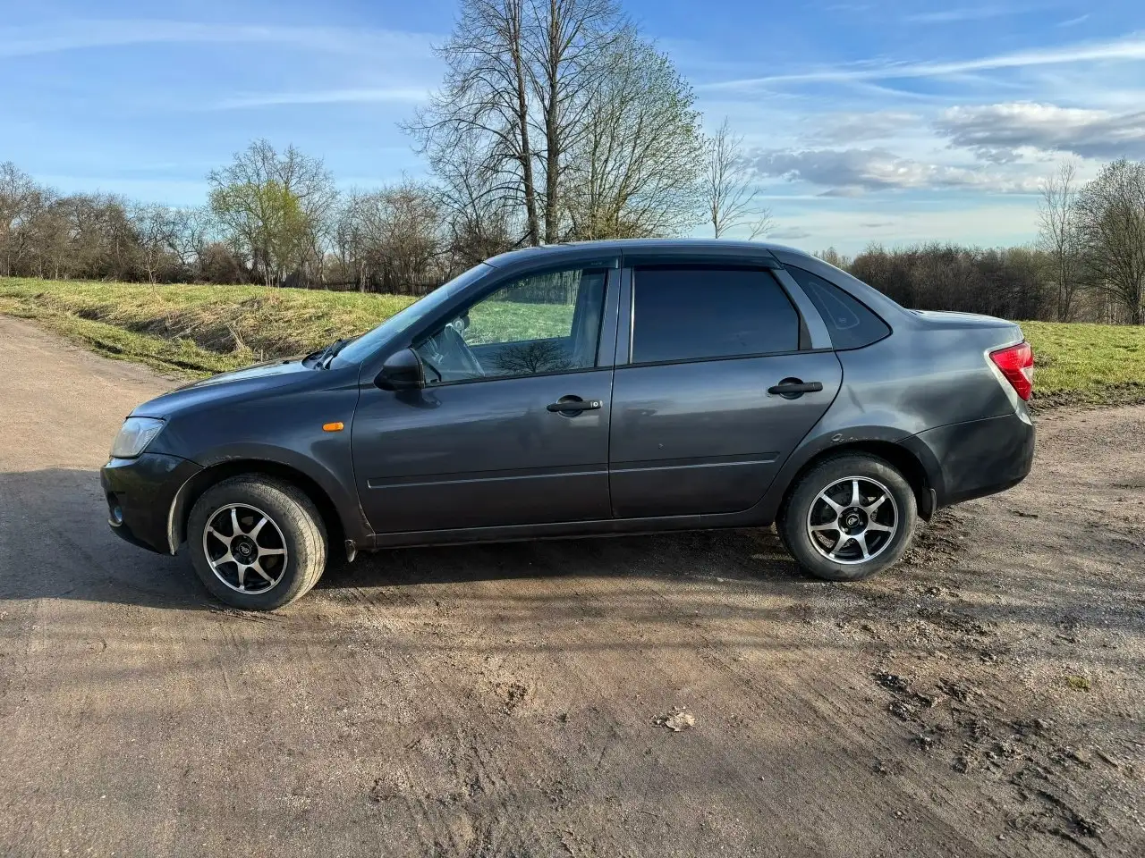 Продажа Лада Гранта 2015 - Легковые автомобили (Авто) в Ярославль