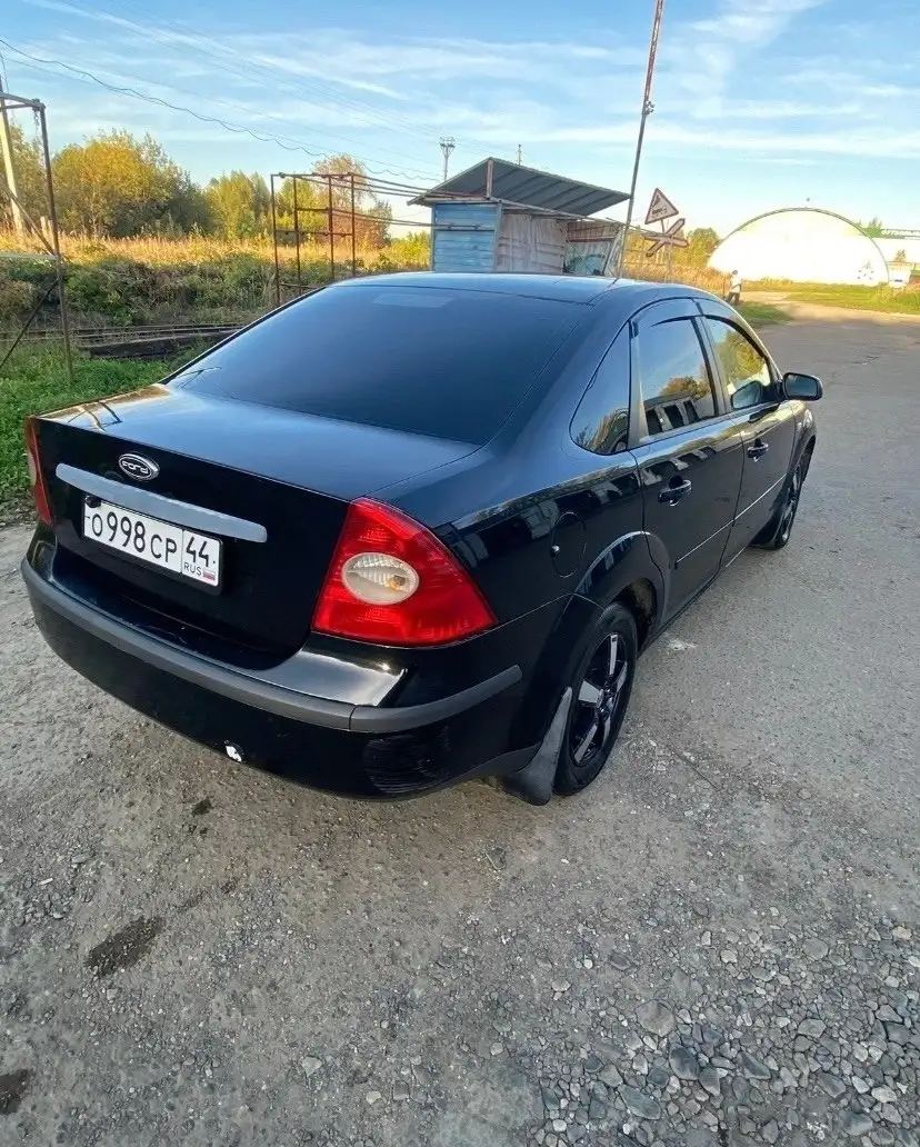 Ford Focus 2 с двумя комплектами колес - Легковые автомобили (Авто) в Ярославль