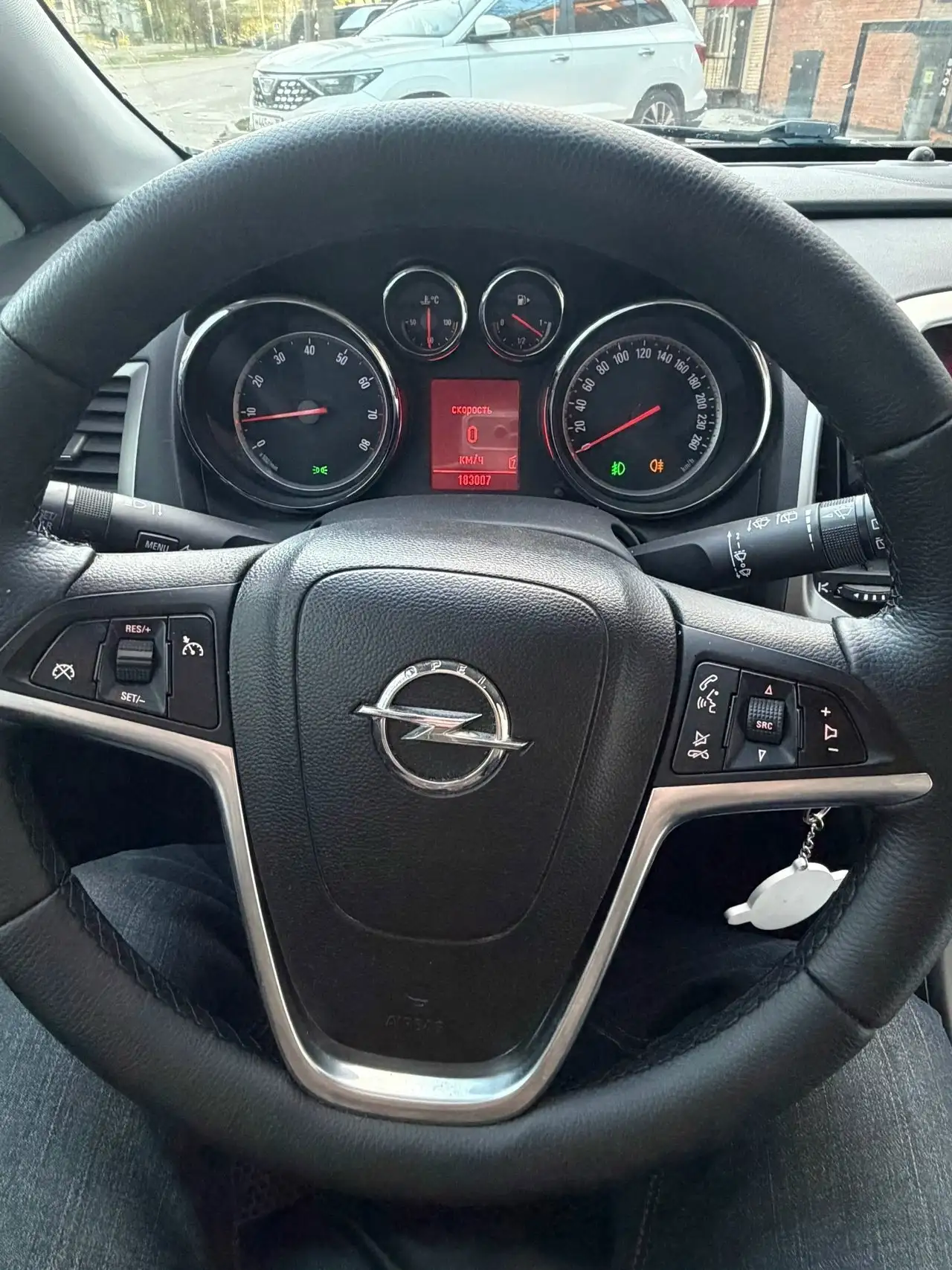 Opel Astra 2011 г.в. - Легковые автомобили (Авто) в Ярославль