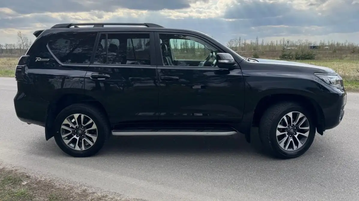 Toyota Land Cruiser Prado 2021 - Внедорожники (Авто) в Ярославль