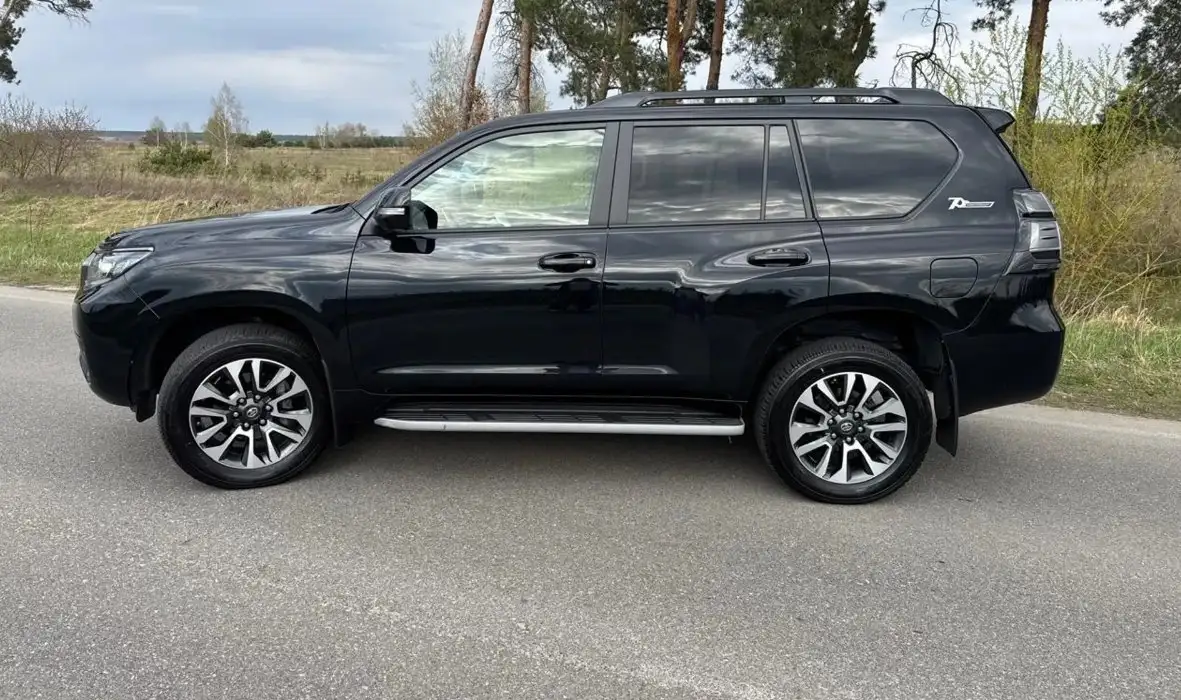 Toyota Land Cruiser Prado 2021 - Внедорожники (Авто) в Ярославль