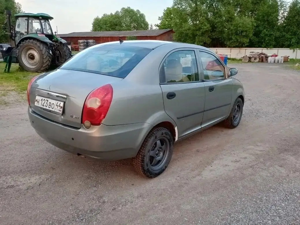 Продажа авто на ходу, не гнилая, небольшой торг - Авто в Ярославль