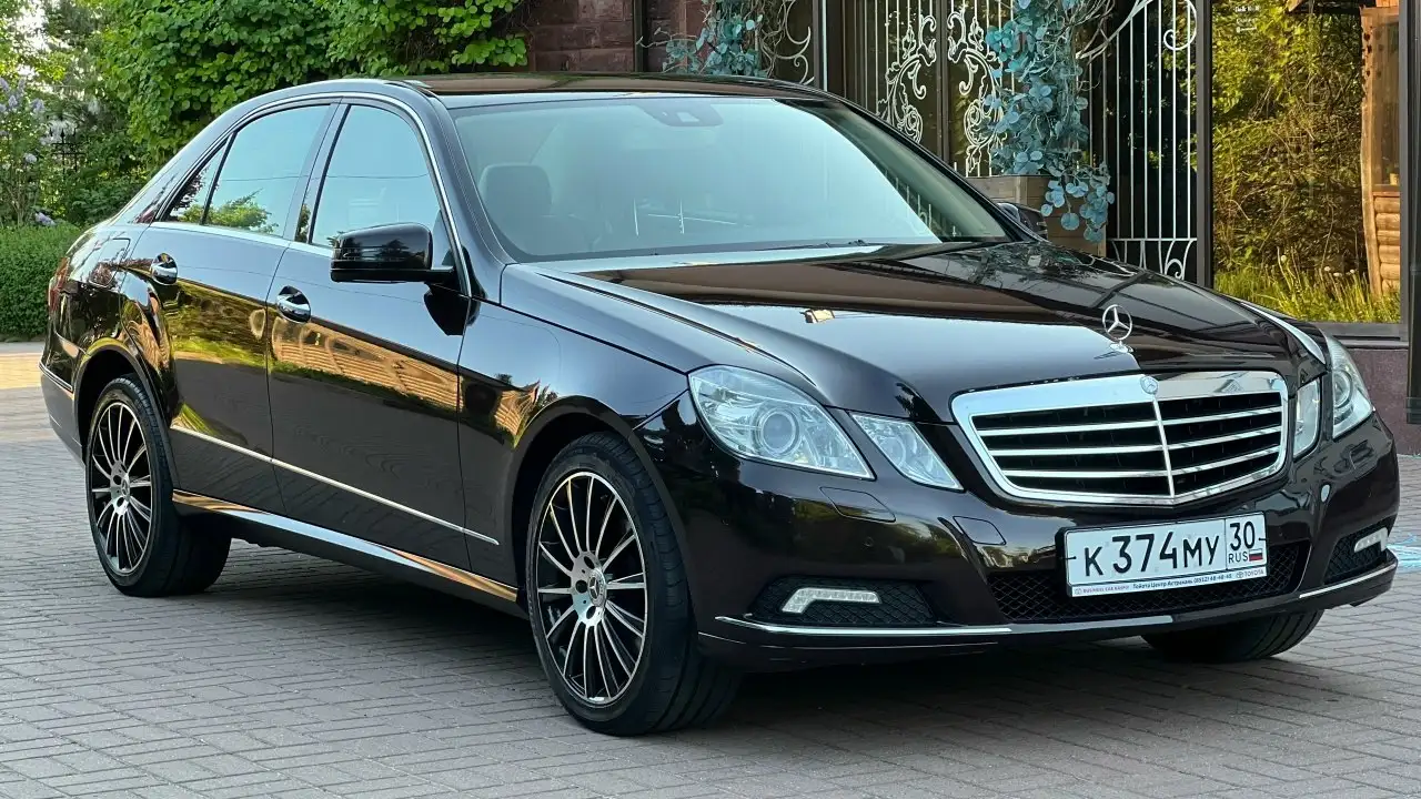 Mercedes-Benz E300 Elegance 2009 года в идеальном состоянии - Легковые автомобили (Авто) в Ярославль