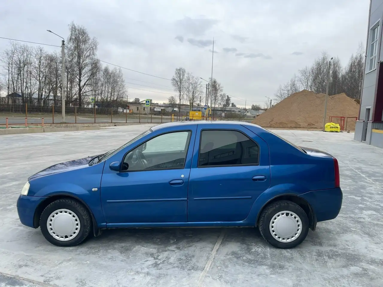 Логан 2005 1.4 - Легковые авто (Авто) в Ярославль